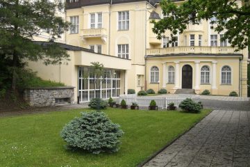 Lázně Teplice nad Bečvou – Fotogalerie z prostředí lázeňského domu Moravan