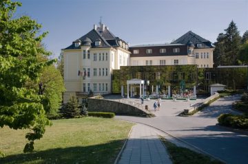 Lázně Teplice nad Bečvou – Fotogalerie z prostředí lázeňského domu Moravan