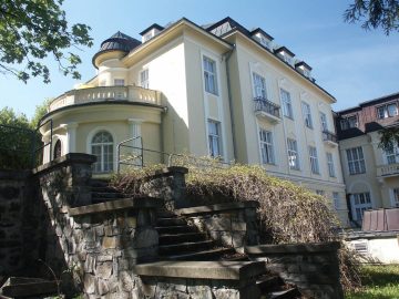 Lázně Teplice nad Bečvou – Fotogalerie z prostředí lázeňského domu Moravan
